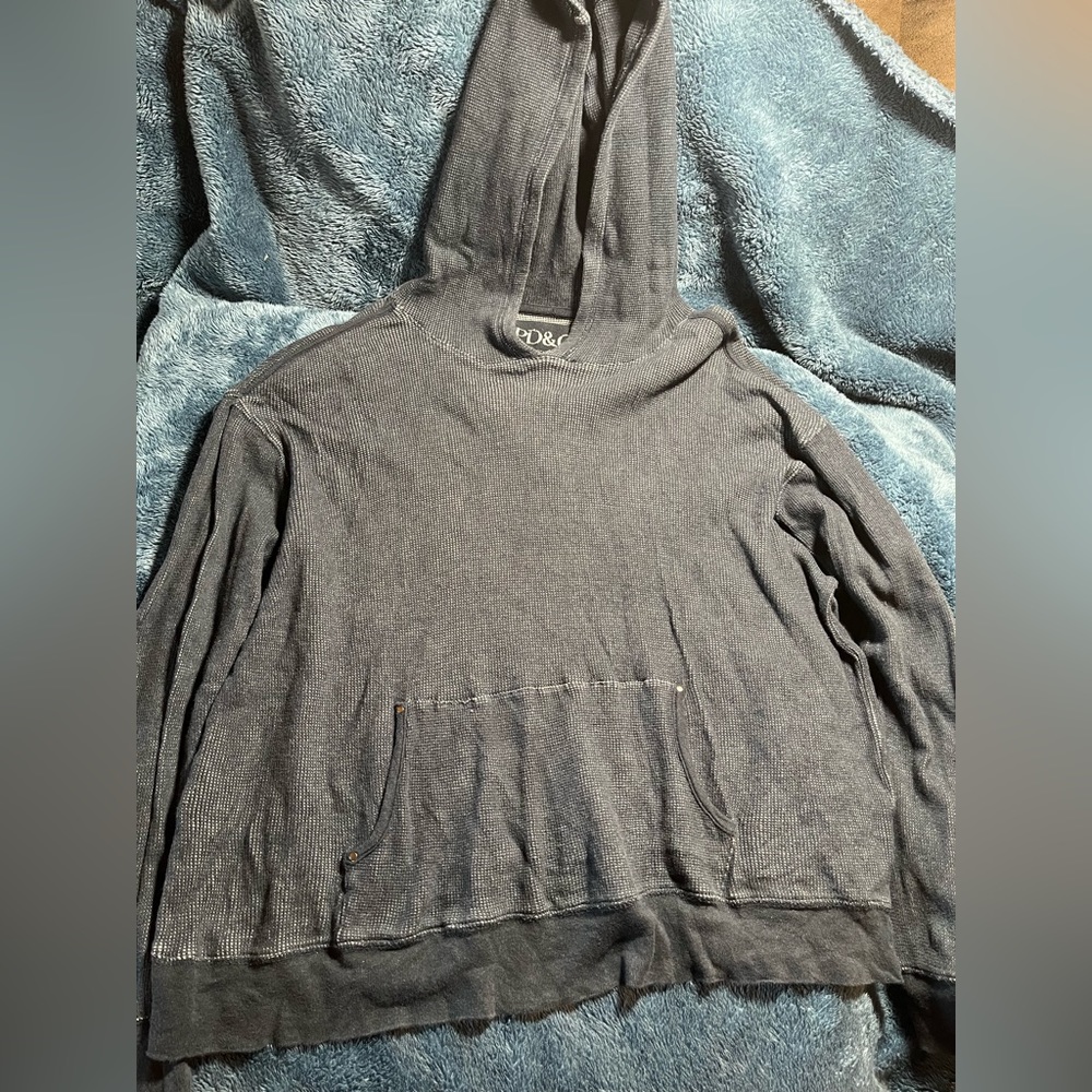 Men’s grey lightweight hoodie PD&C brand